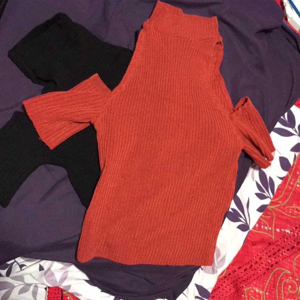 Two shoulder off Crop Top